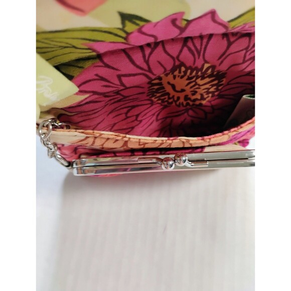 Vera Bradley Women's Quilted Wallet With Coin Purse. - Picture 10 of 11